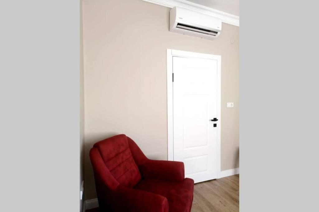 اسطنبول Khalkedon Flat 2 - Kadikoy'Deki Konaklama Adresiniz المظهر الخارجي الصورة